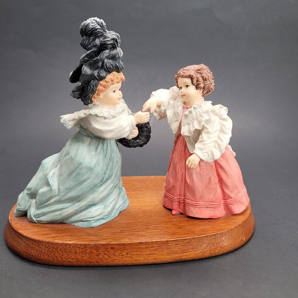 Maud Humphrey Figurine A Pleasure to Meet You Two Girls Limited Edition PD12
